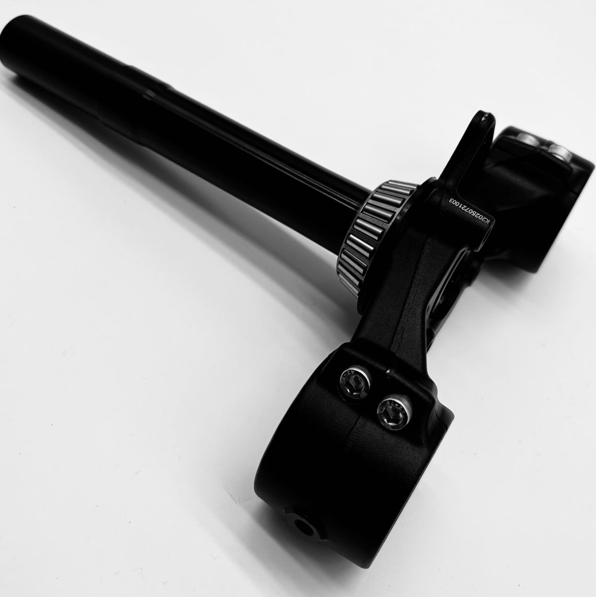 Arctic Leopard XE Lower Triple Clamp – Black (OEM) - Pinned Electric