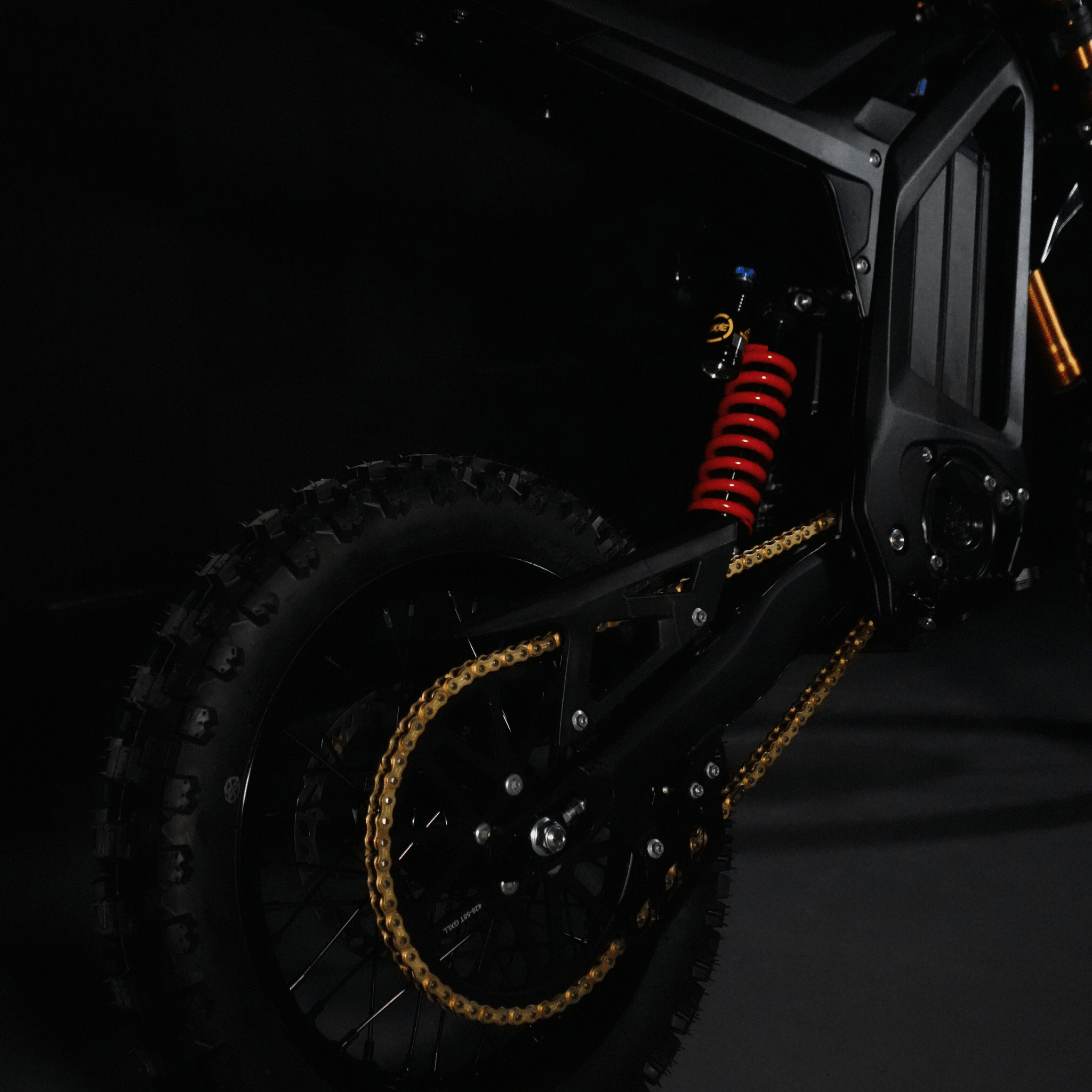 Arctic Leopard XF - Pinned Electric