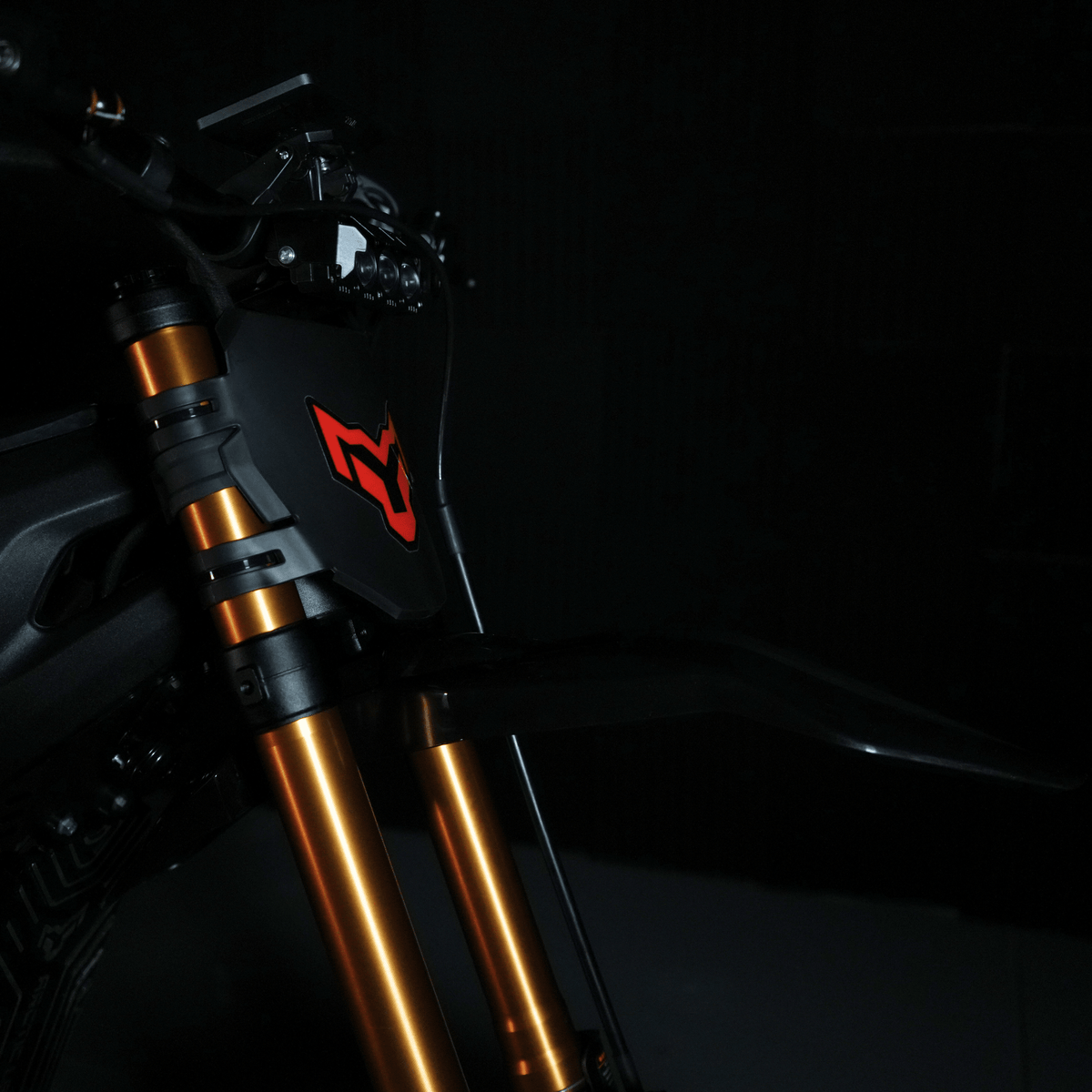 Arctic Leopard XF - Pinned Electric