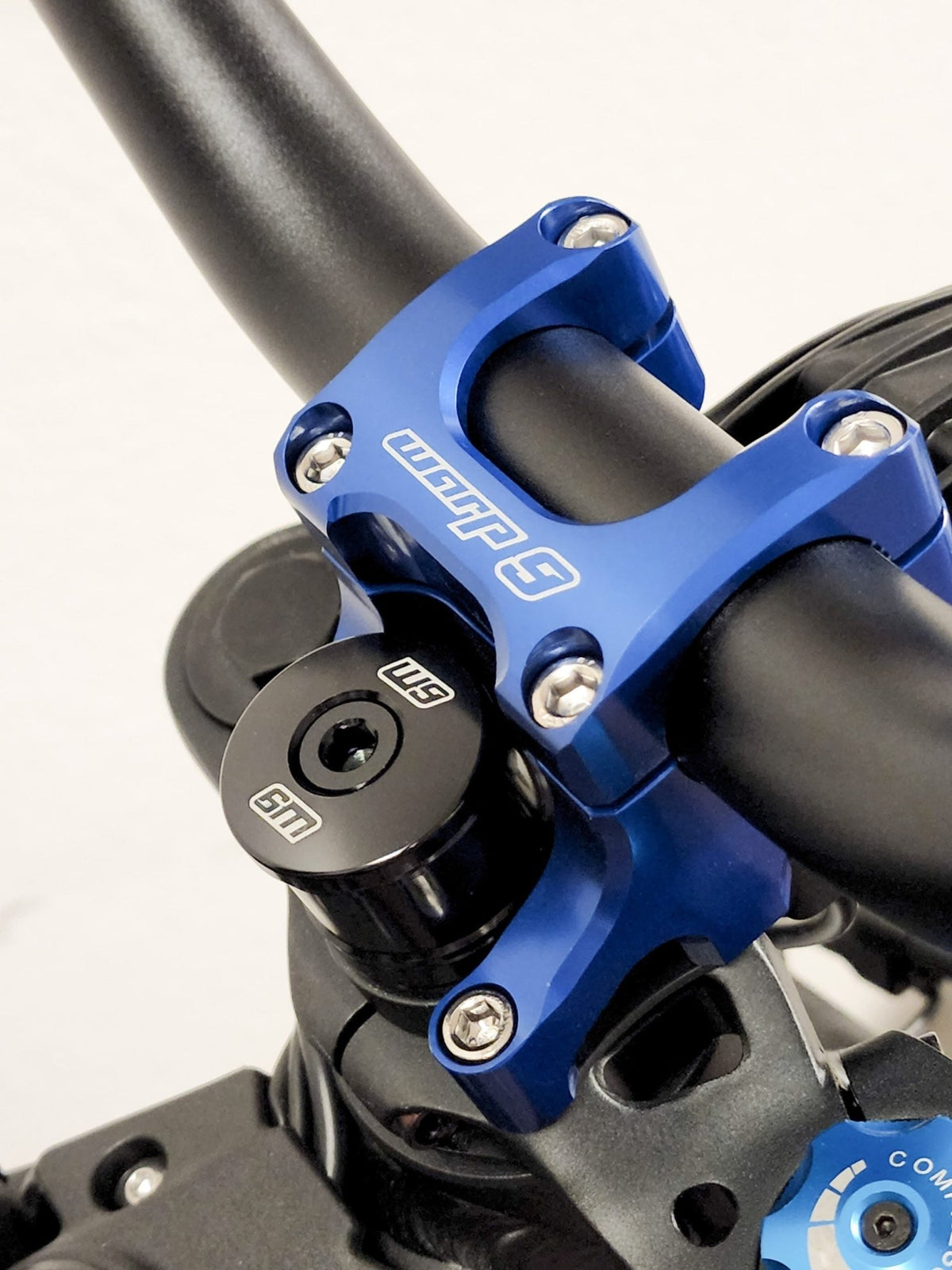 Bar Mount - Pinned Electric