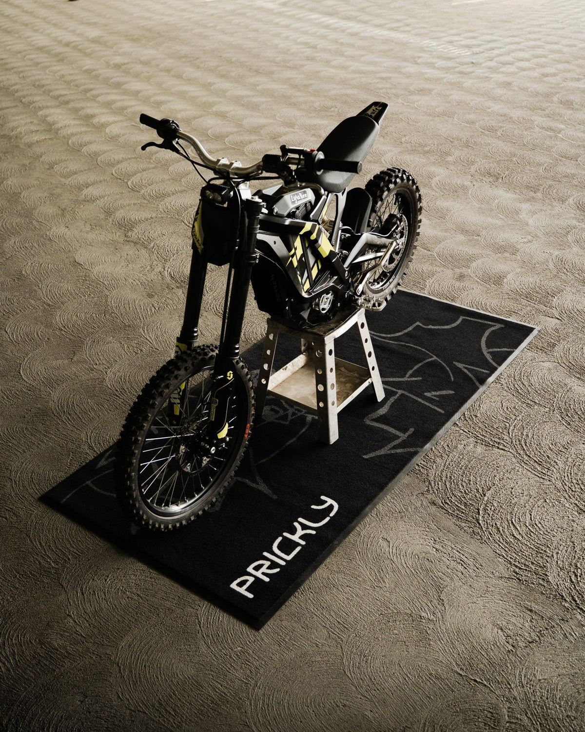 Prickly Bike Mat - Pinned Electric