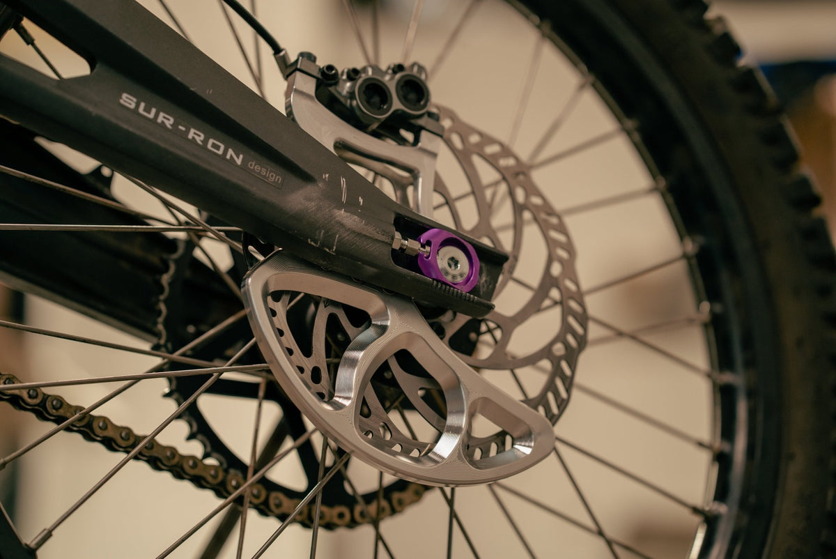 Prickly Disc Guard Fin - Pinned Electric
