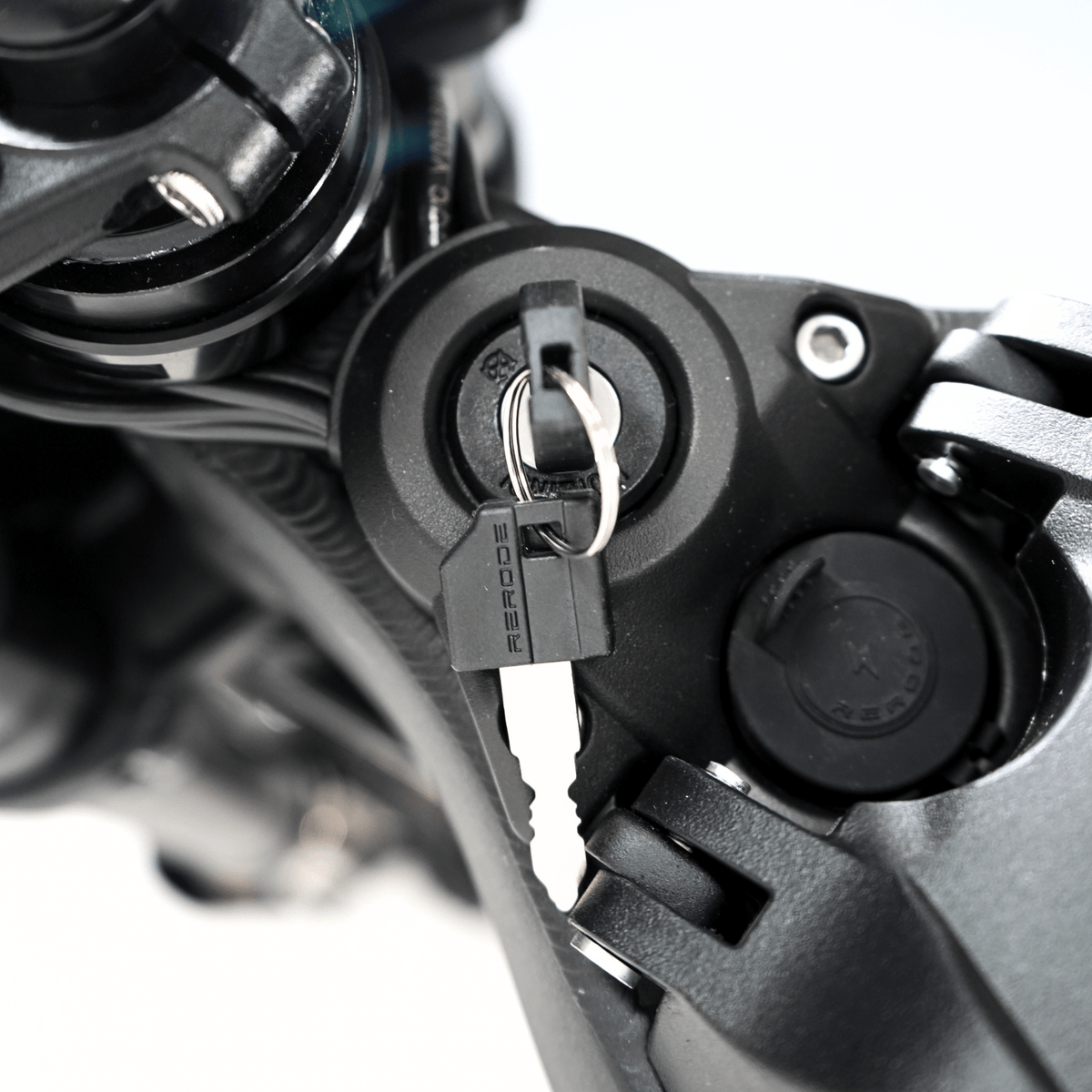 R1 - Pinned Electric