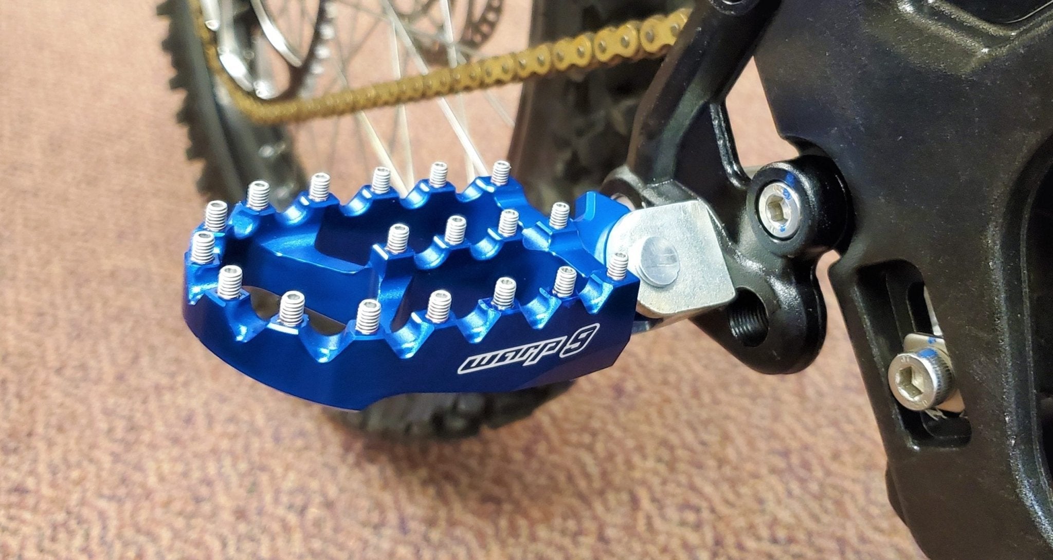 Surron LBX Foot Pegs (Collective) - Pinned Electric