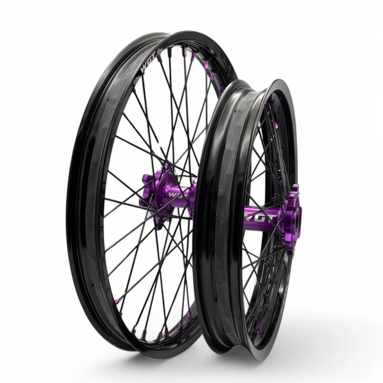 WGT Ultra Bee 21 - 18 Wheels - Pinned Electric