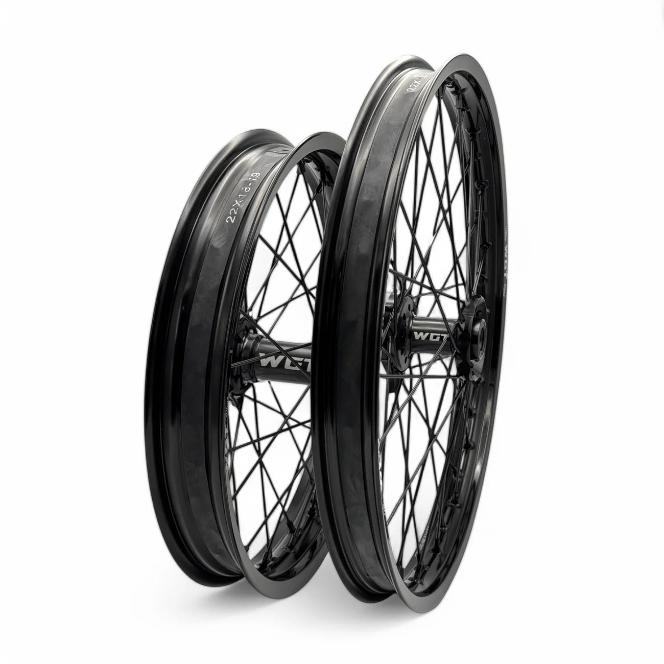 WGT Ultra Bee 21 - 18 Wheels - Pinned Electric